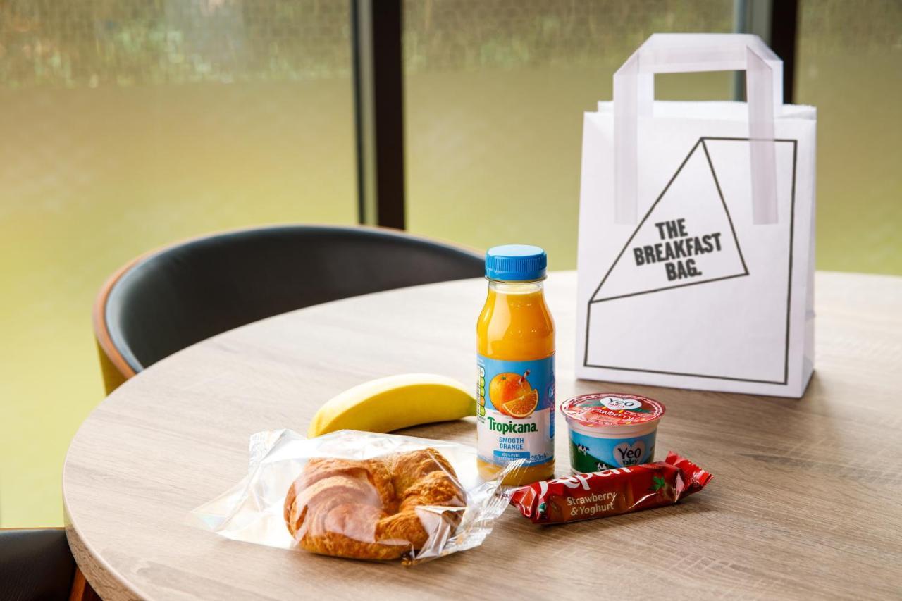 Hotel Ibis Budget London Heathrow Terminal 5 3*